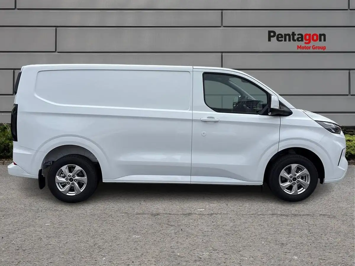 2025-ford-transit-custom-20tdci-280-l1h1-limited-136pseu6e-panel-van-1996cc-big-13