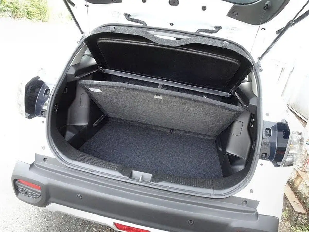 2023-suzuki-s-cross-14-boosterjet-motion-big-16