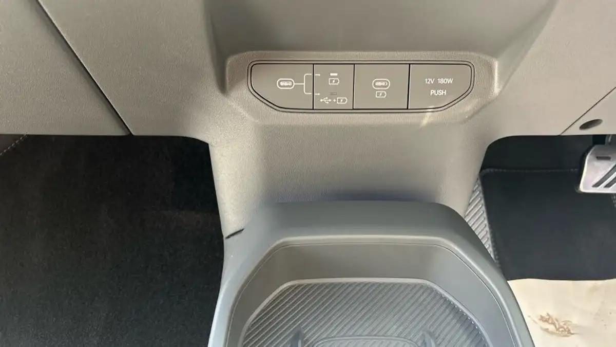 2025-kia-ev3-e-gt-line-s-big-17