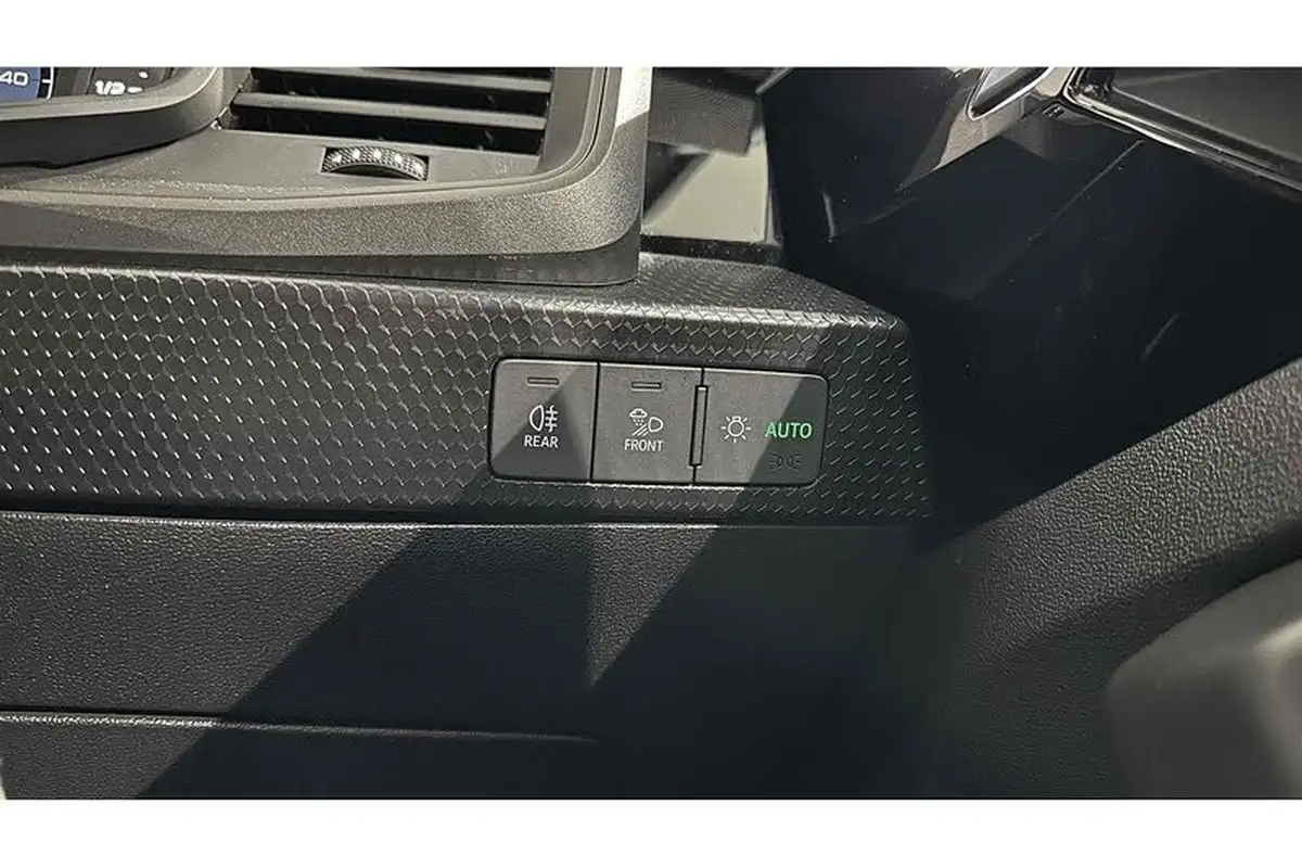 2022-audi-a1-10-25-tfsi-technik-big-33