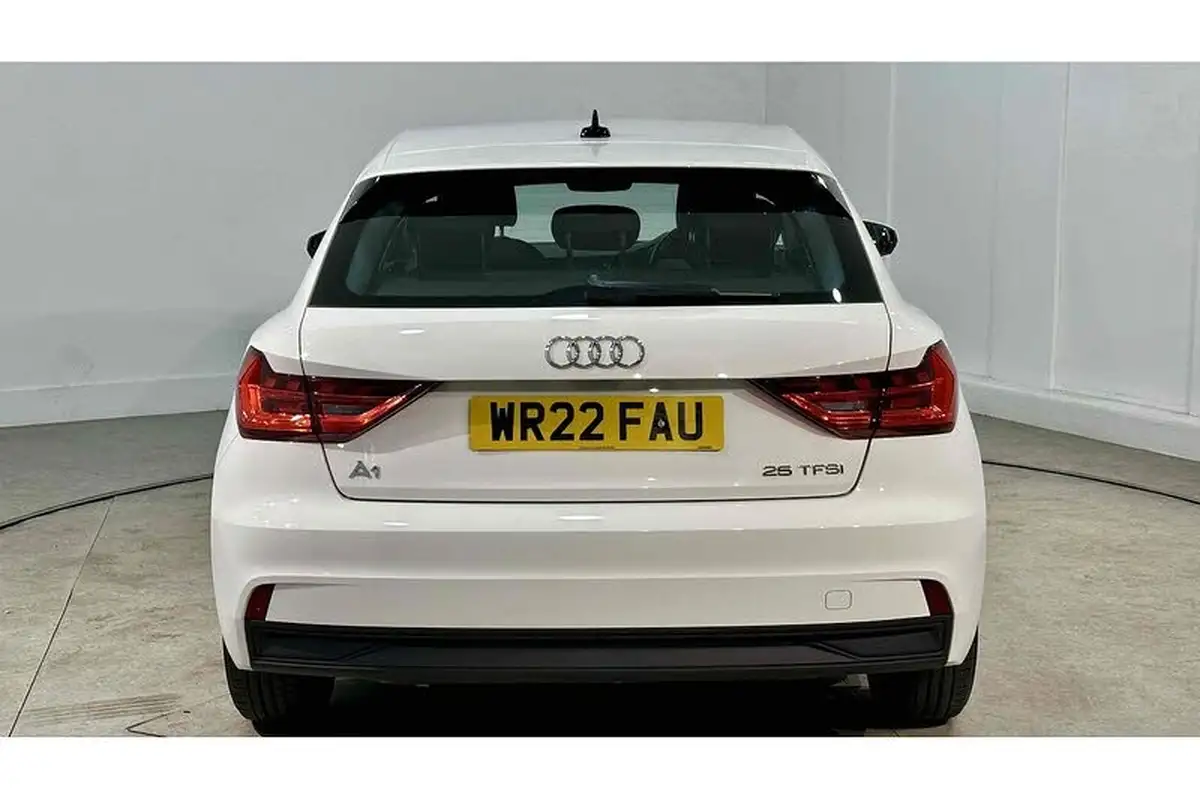 2022-audi-a1-10-25-tfsi-technik-big-9