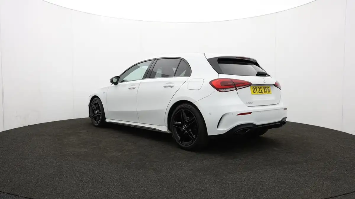 2022-mercedes-benz-a-class-13-a180-amg-line-executive-edition-hatchback-5d-7g-dct-big-72