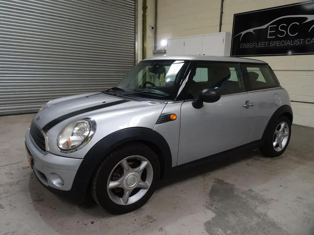 2009-mini-cooper-14-one-95bhp-big-9