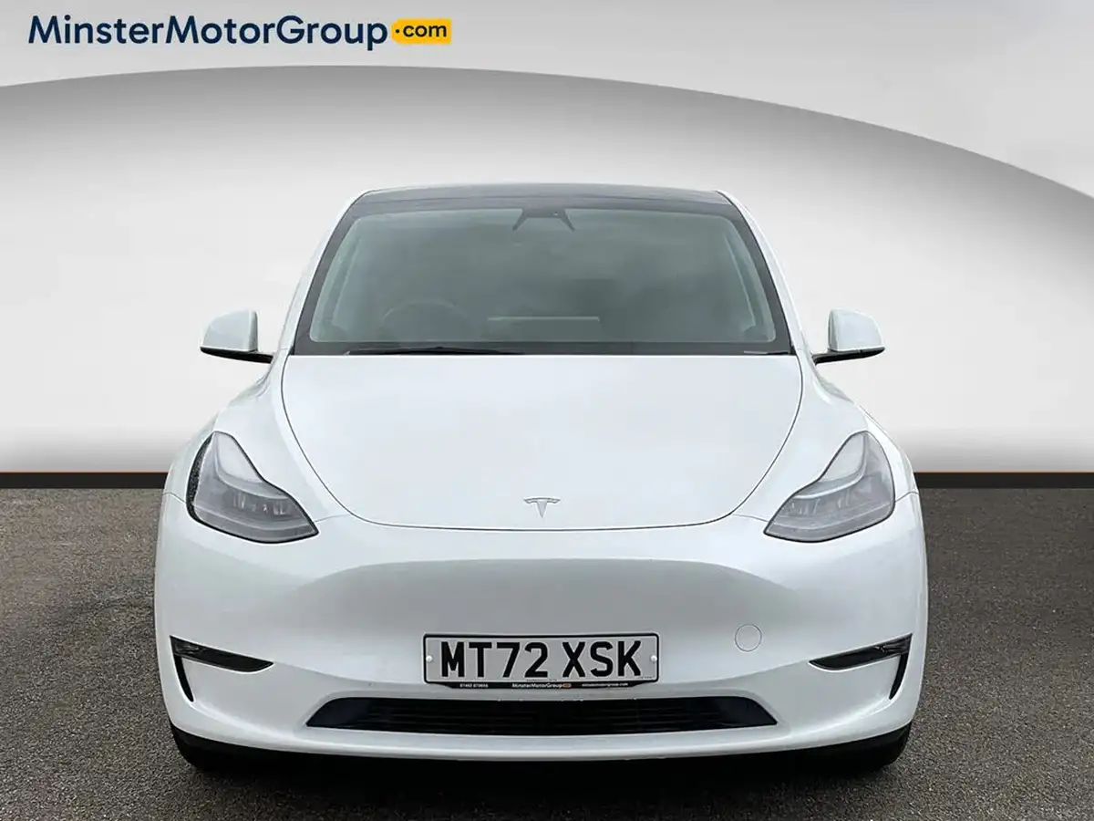 2022-tesla-model-y-e-long-range-big-3