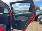 2015-toyota-yaris-15-vvt-i-icon-hybrid-small-27