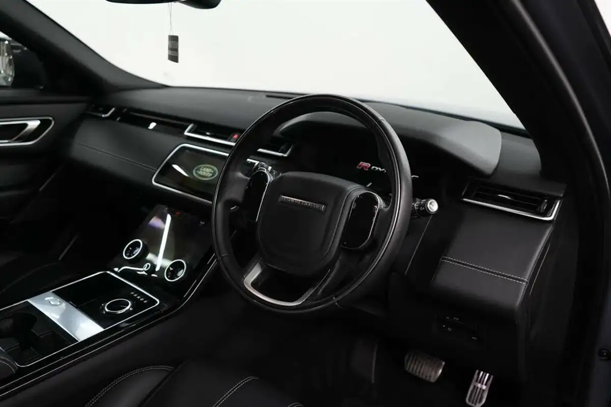 2018-land-rover-range-rover-velar-20-p300-r-dynamic-hse-ss-big-14