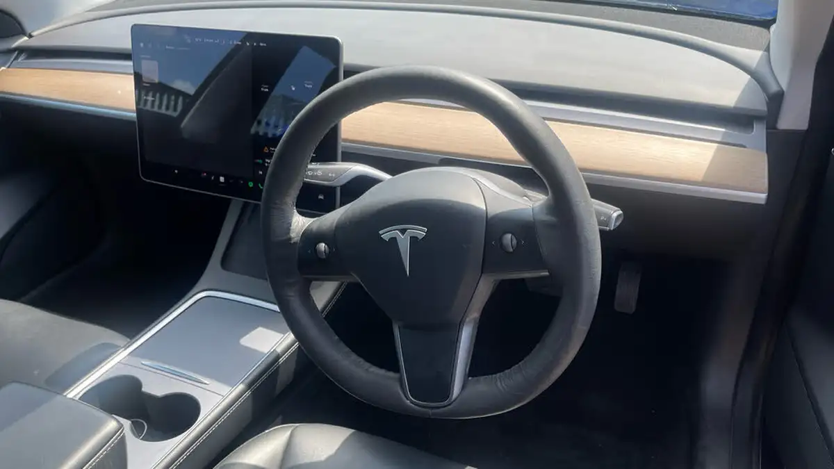 2021-tesla-model-3-e-standard-plus-big-8