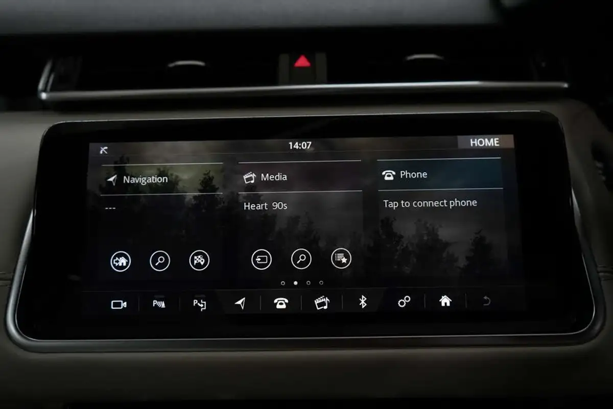 2019-land-rover-range-rover-velar-20-d240-r-dynamic-hse-big-34
