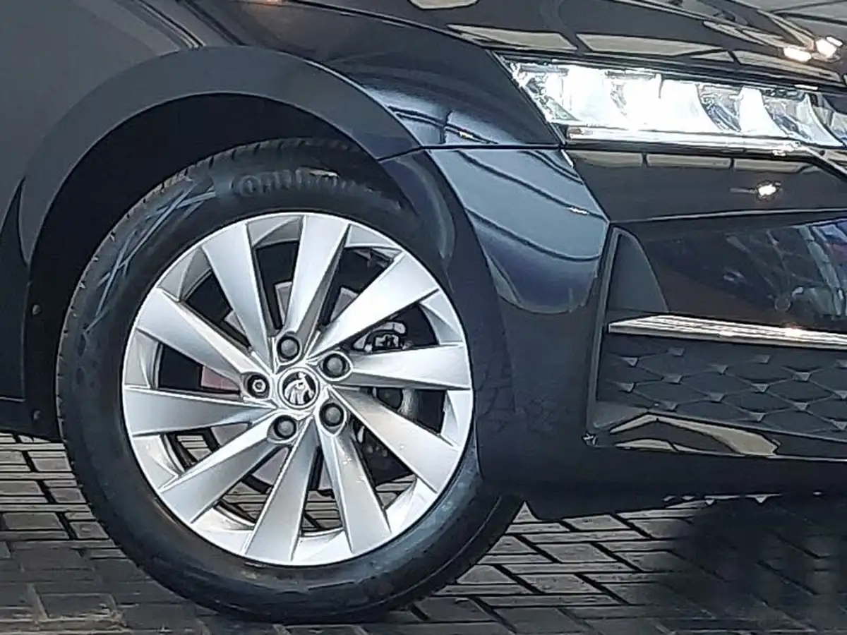 2024-skoda-octavia-20tdi-se-l-150ps-estate-dsg-big-8