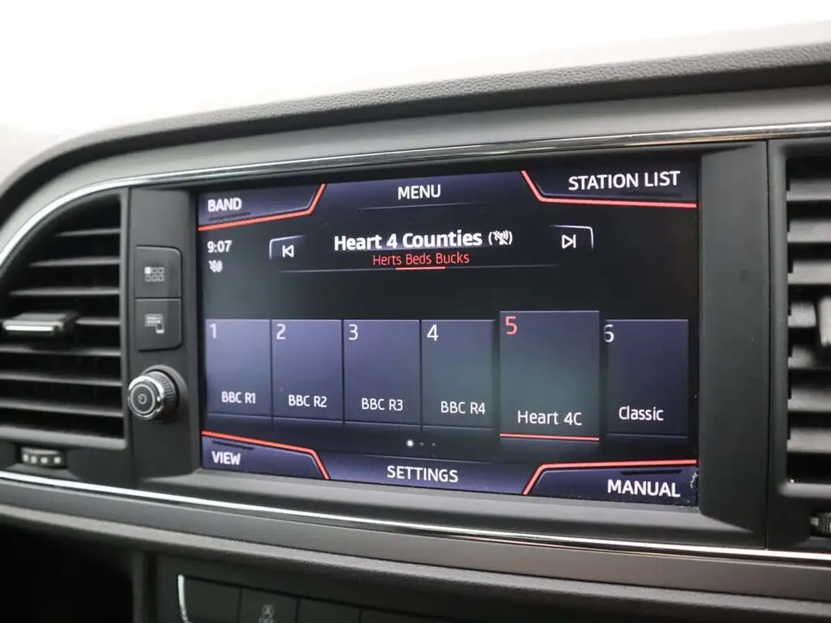 2018-seat-leon-12-tsi-se-dynamic-technology-hatchback-big-16