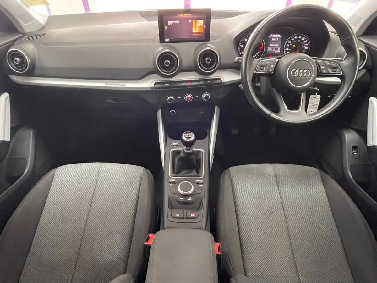 2020-audi-q2-16-30-tdi-technik-big-1