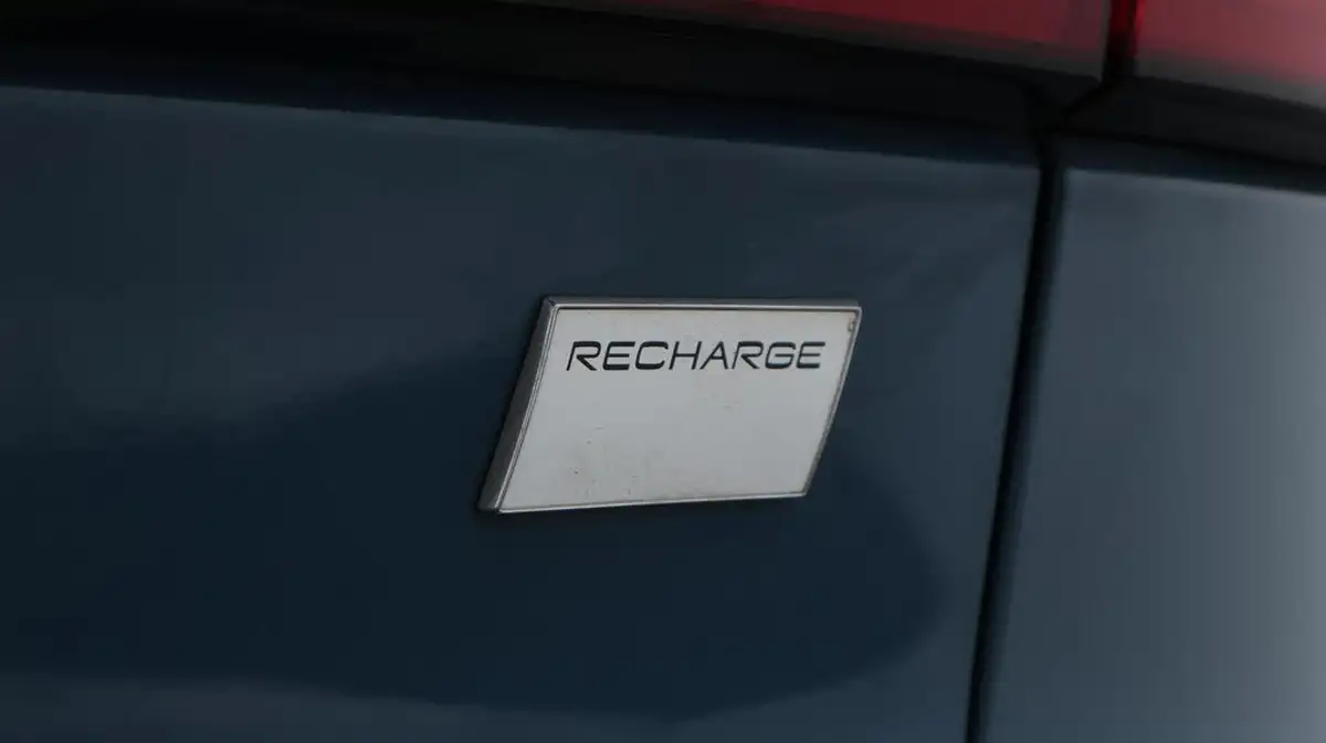 2022-volvo-c40-e-recharge-ultimate-228bhp-big-23