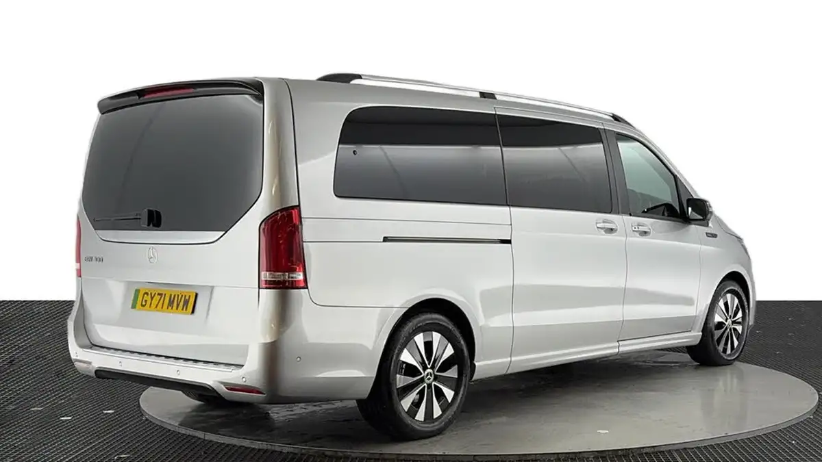 2022-mercedes-benz-eqv-e-eqv-300-sport-premium-big-3