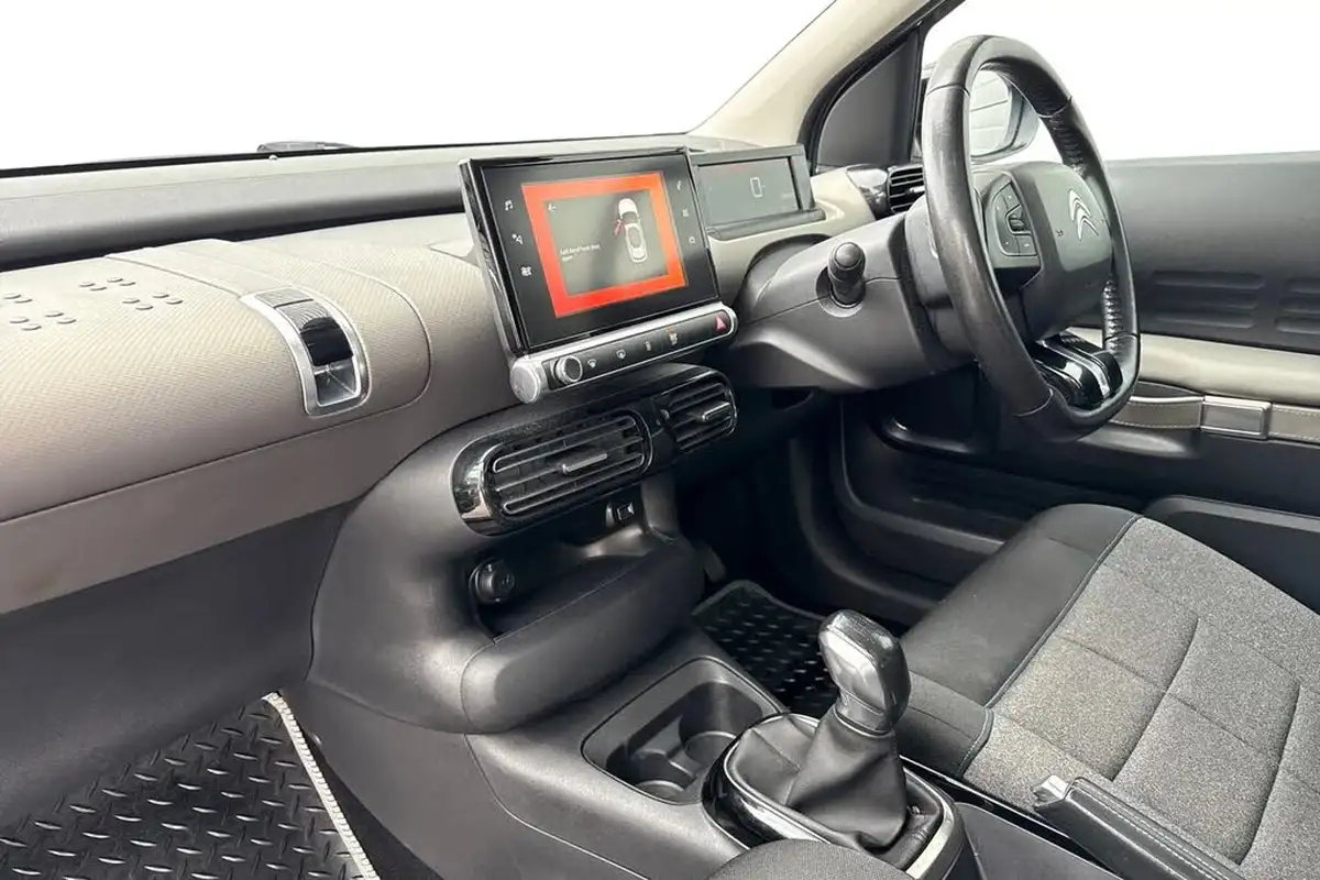 2018-citroen-c4-cactus-16bluehdi-flair-big-14