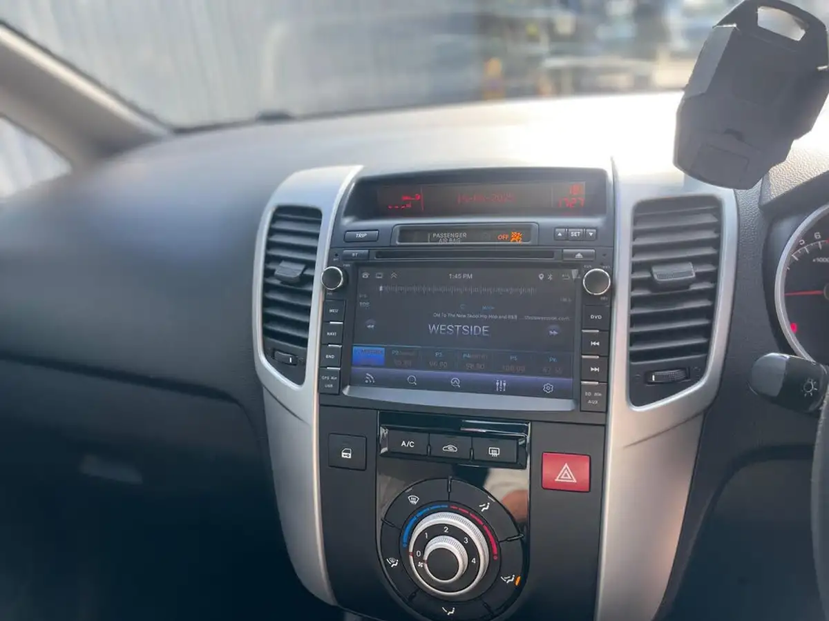 2014-kia-venga-14-1-air-big-19
