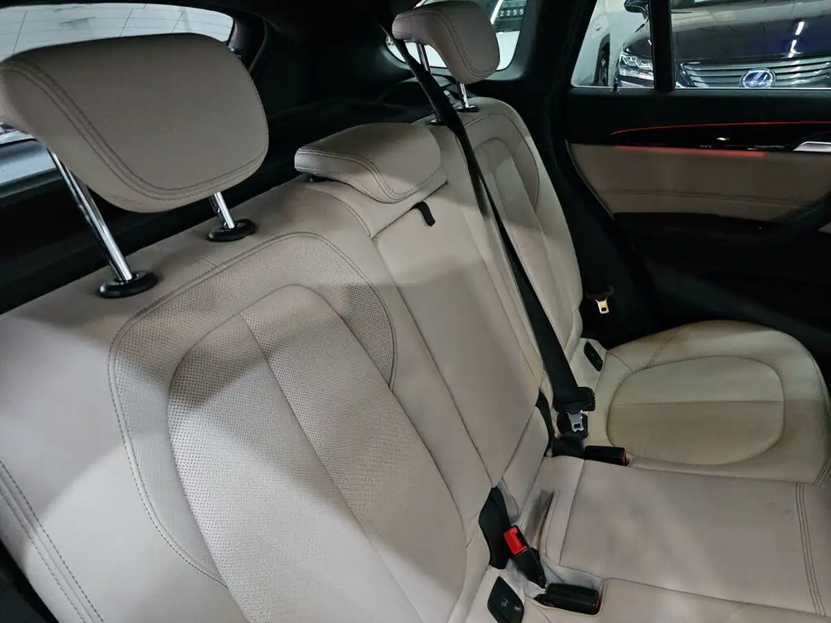 2016-bmw-x1-20-xdrive20i-xline-big-15