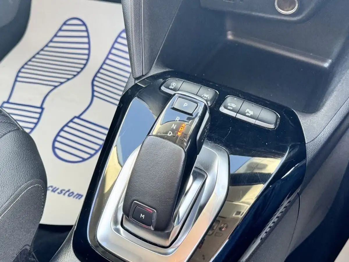 2020-vauxhall-corsa-12-turbo-elite-nav-premium-auto-big-62