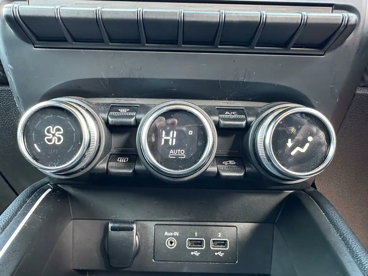 2022-renault-clio-16-rs-line-140ps-rs-line-e-tech-hybrid-big-46