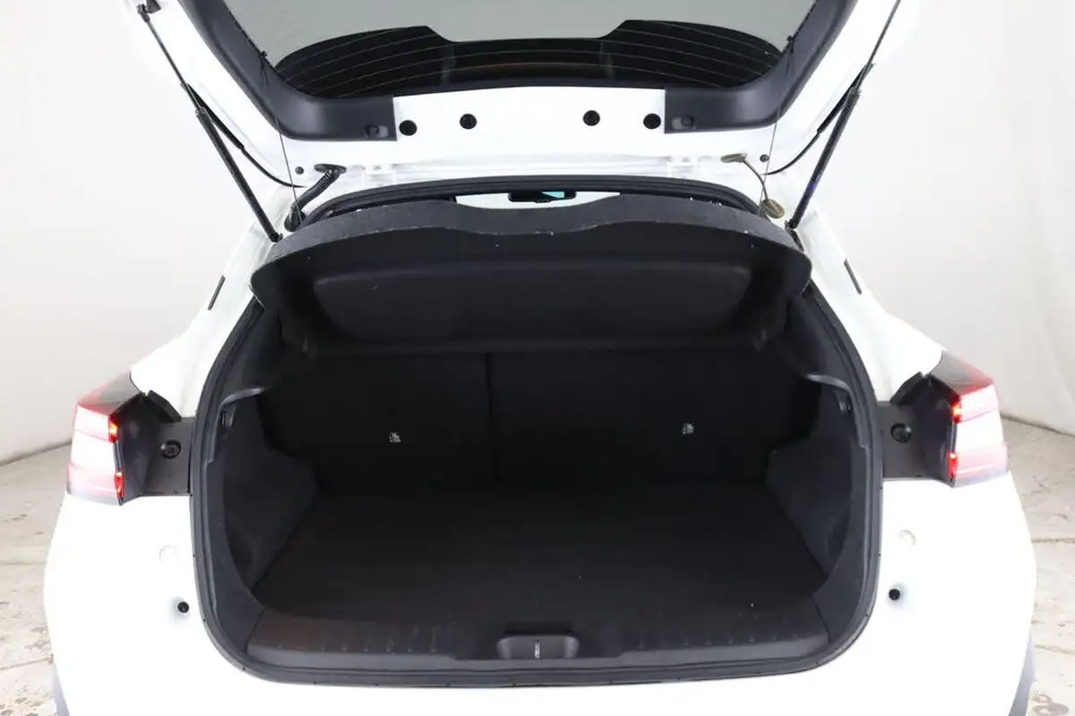 2021-nissan-juke-10-dig-t-tekna-117ps-dct-big-12