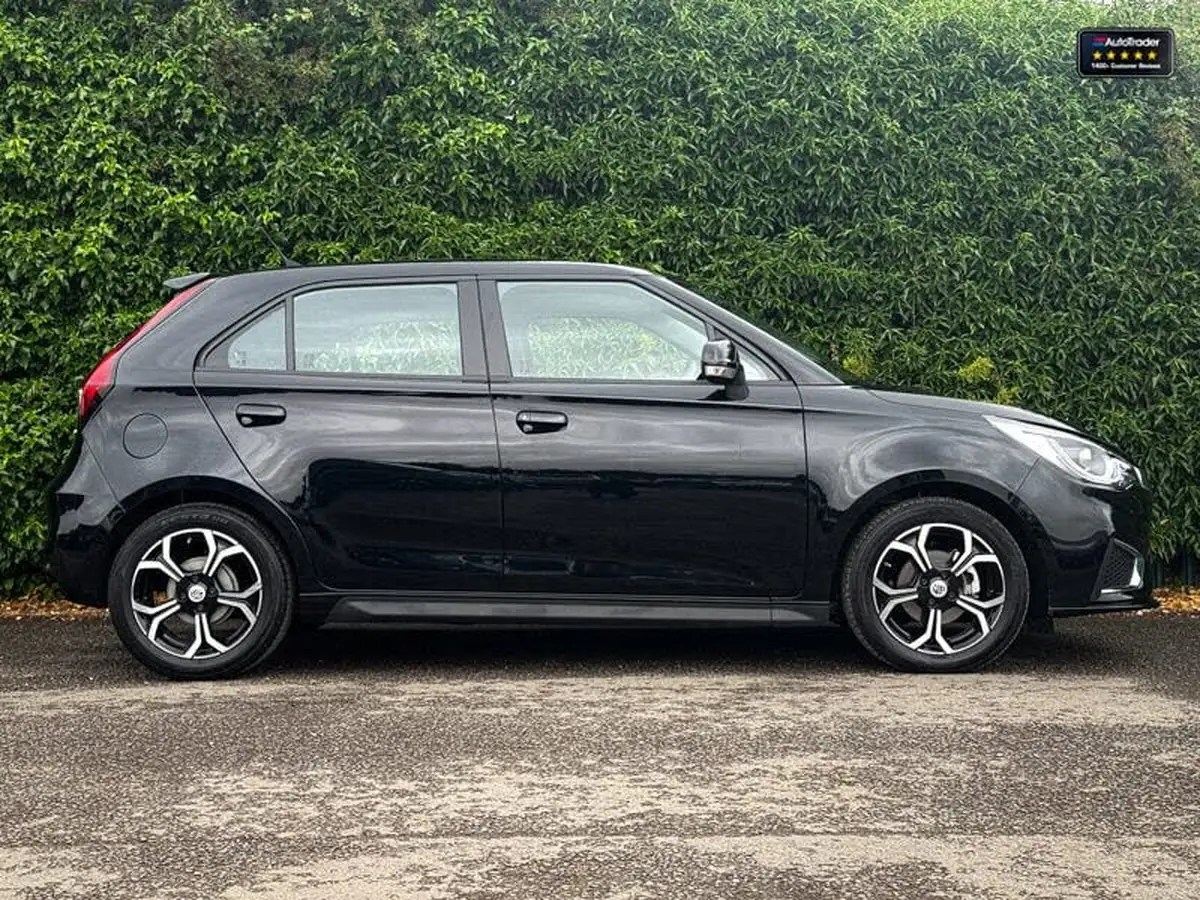2024-mg-mg3-15-vti-tech-exclusive-nav-big-3