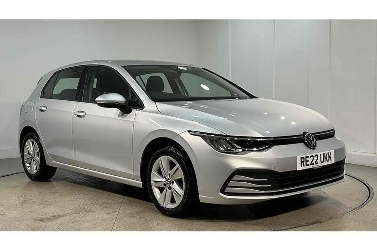 2022-volkswagen-golf-20tdi-life-hatchback-big-10