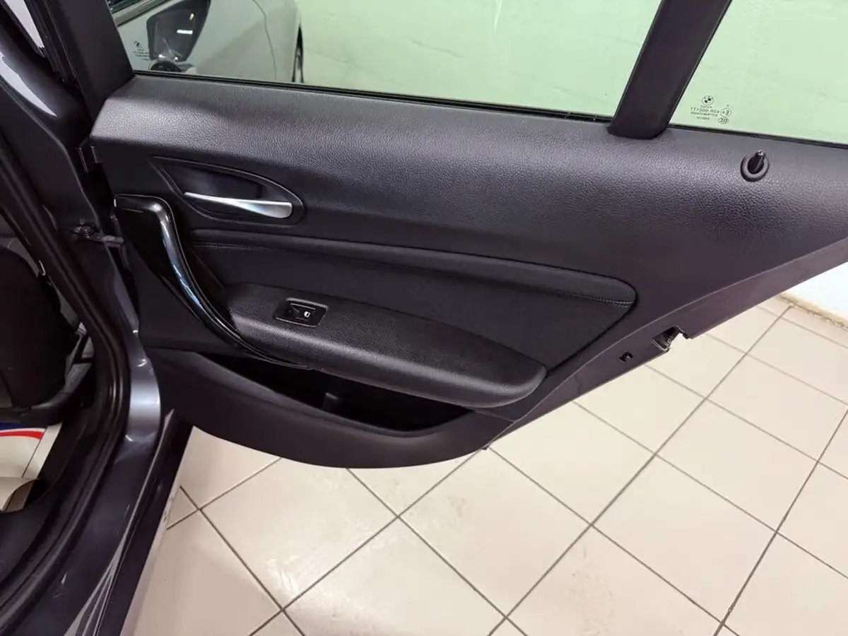 2018-bmw-1-series-15-118i-se-5d-big-23