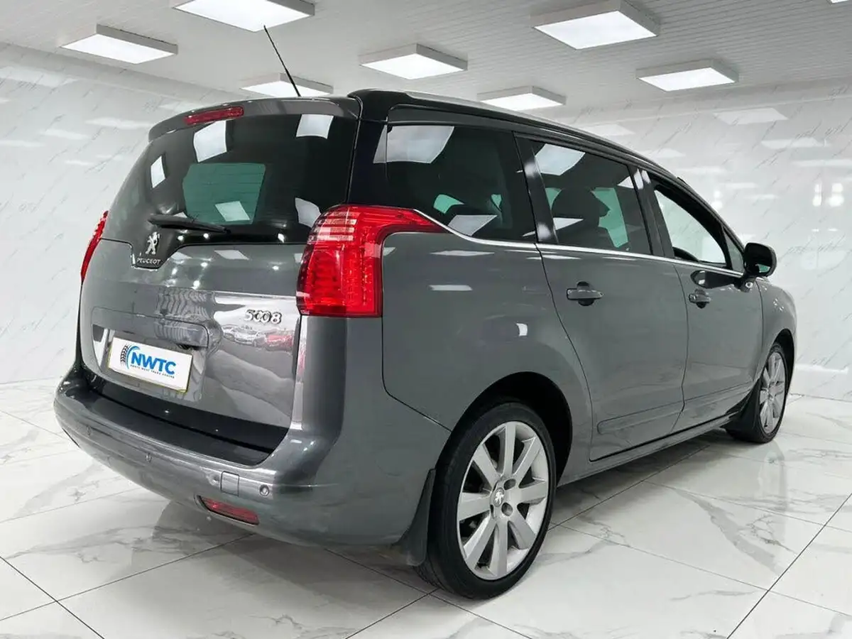 2014-peugeot-5008-16hdi-allure-big-8