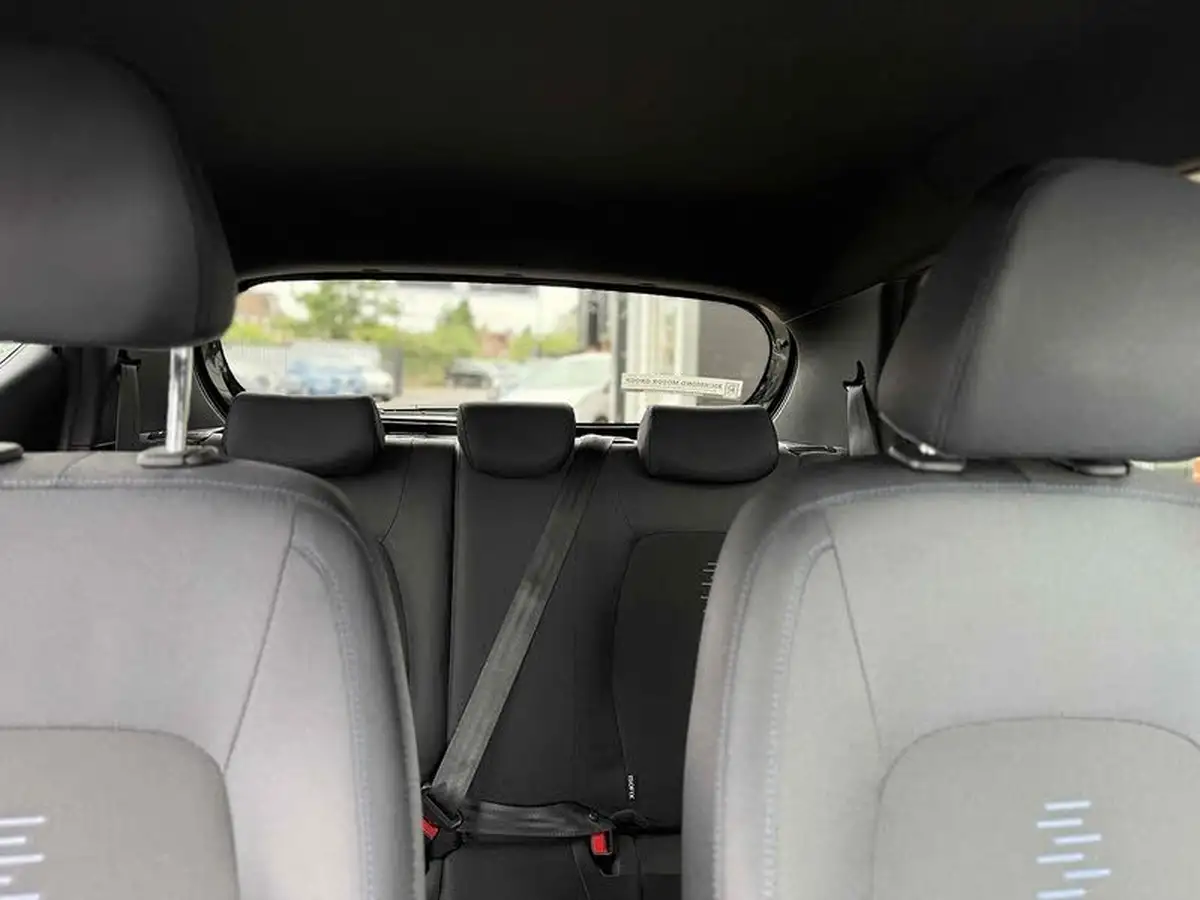 2018-hyundai-i10-10-go-se-66ps-big-18