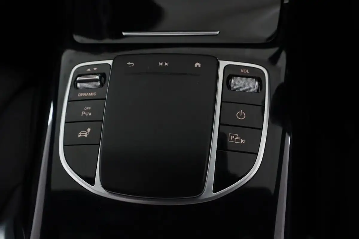 2021-mercedes-benz-eqc-e-eqc-400-amg-line-premium-big-20