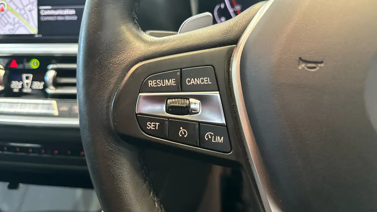 2021-bmw-3-series-20td-320d-sport-touring-5d-big-17