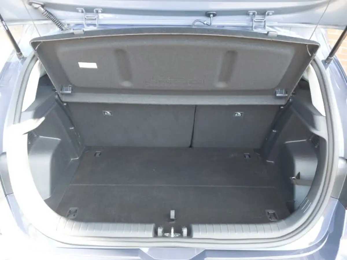 2025-hyundai-i20-10-t-gdi-premium-big-7