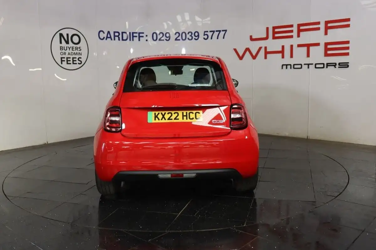 2022-fiat-500-e-red-117bhp-big-3