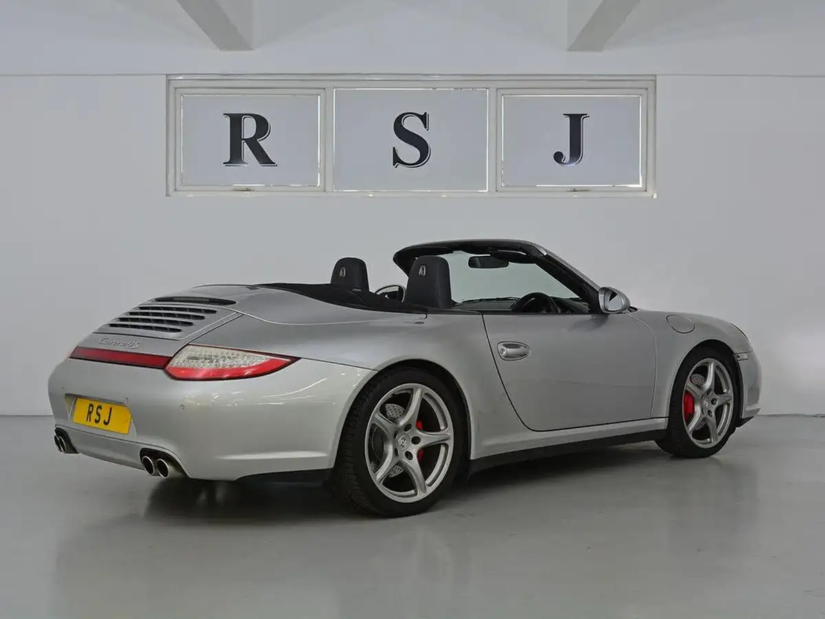 2010-porsche-911-38-carrera-4-s-cabriolet-pdk-big-2