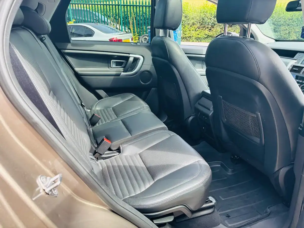 2015-land-rover-discovery-sport-22td-hse-luxury-auto-big-22