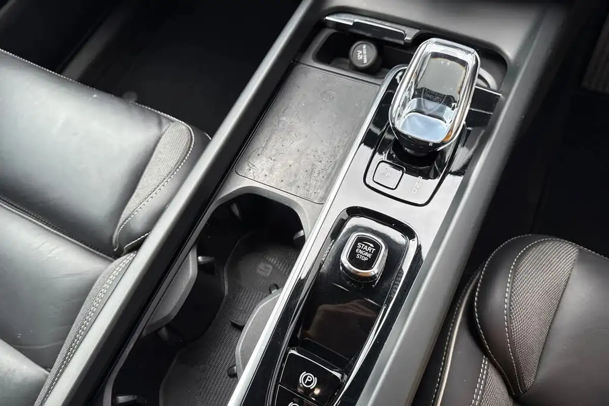 2023-volvo-xc60-20td-b4-plus-big-43