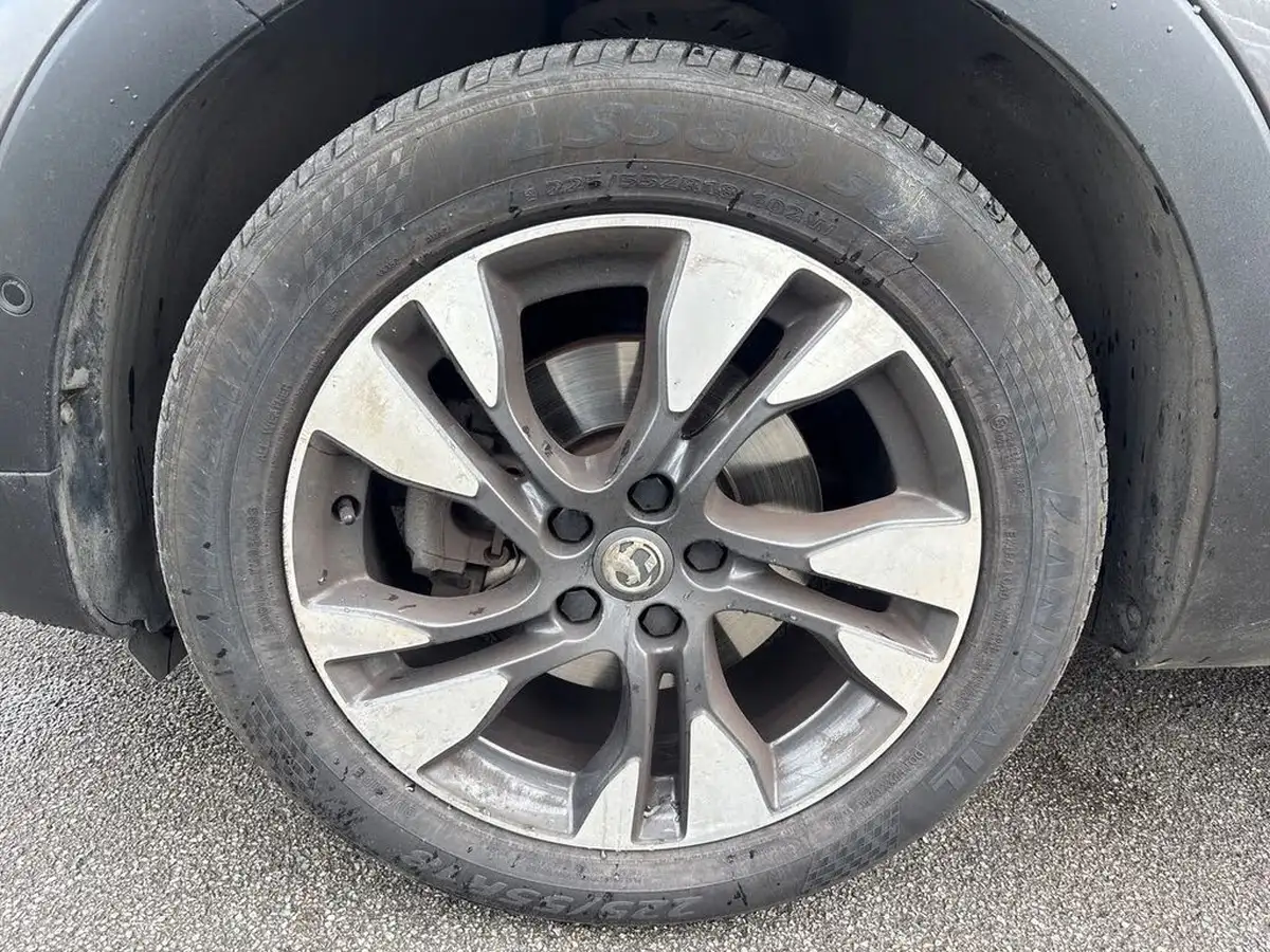 2020-vauxhall-grandland-x-12-sri-nav-big-16