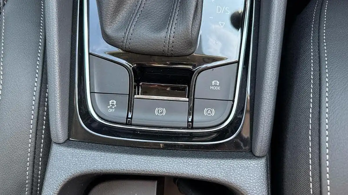 2025-skoda-karoq-15-tsi-se-l-edition-dsg-big-39