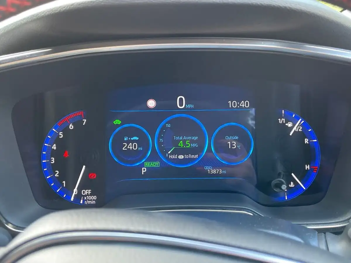 2023-toyota-corolla-18-vvt-i-gr-sport-138bhp-touring-sports-big-13