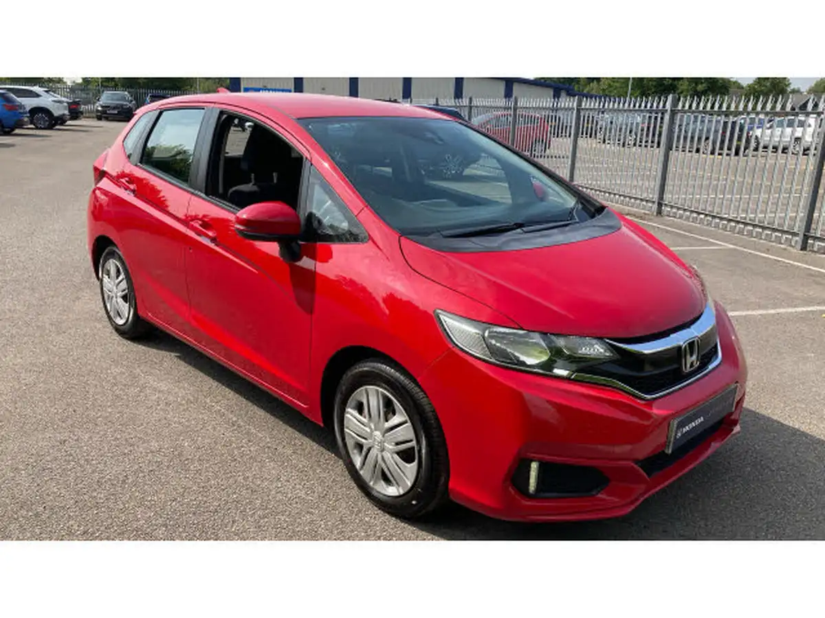 2018-honda-jazz-13-i-vtec-s-big-23