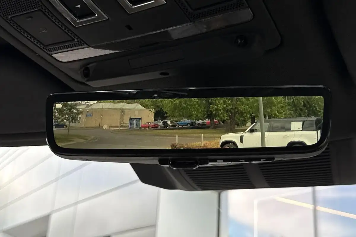 2024-land-rover-110-defender-30-d300-x-dynamic-hse-big-34