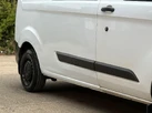 2018-ford-transit-custom-20tdci-300-l2h1-105pseu6-panel-van-small-21