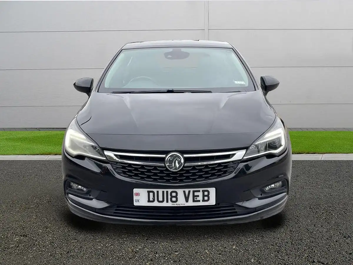 2018-vauxhall-astra-14i-16v-turbo-sri-nav-150ps-hatchback-big-1
