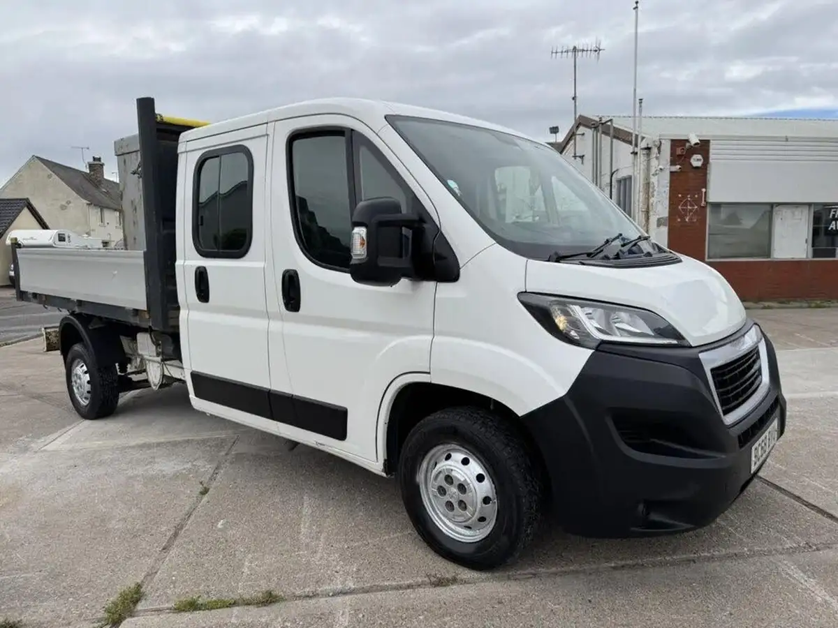 2019-peugeot-boxer-20-bluehdi-335-l3-130bhpeu6-crewcab-dropside-bfb-big-20