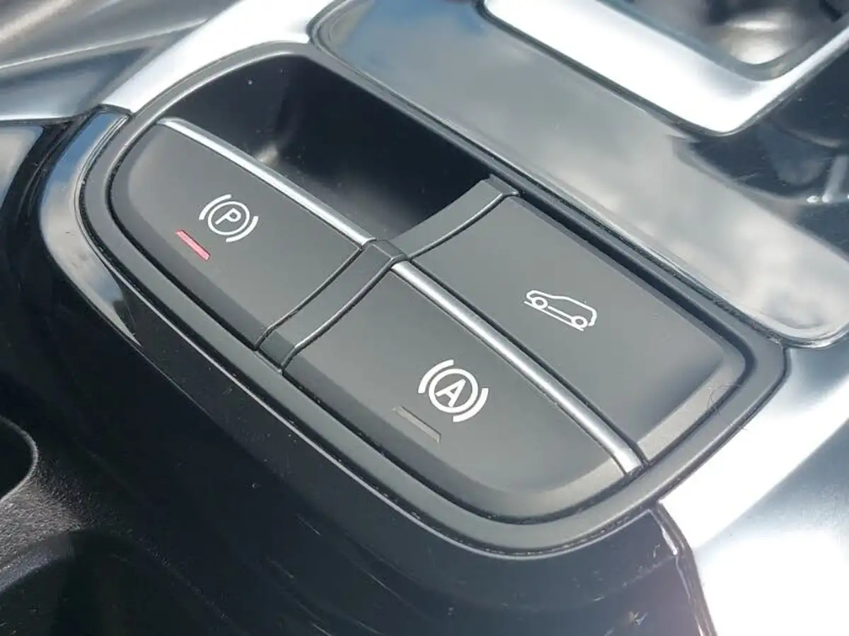 2023-mg-hs-15t-gdi-trophy-258ps-plug-in-hybrid-auto-big-18