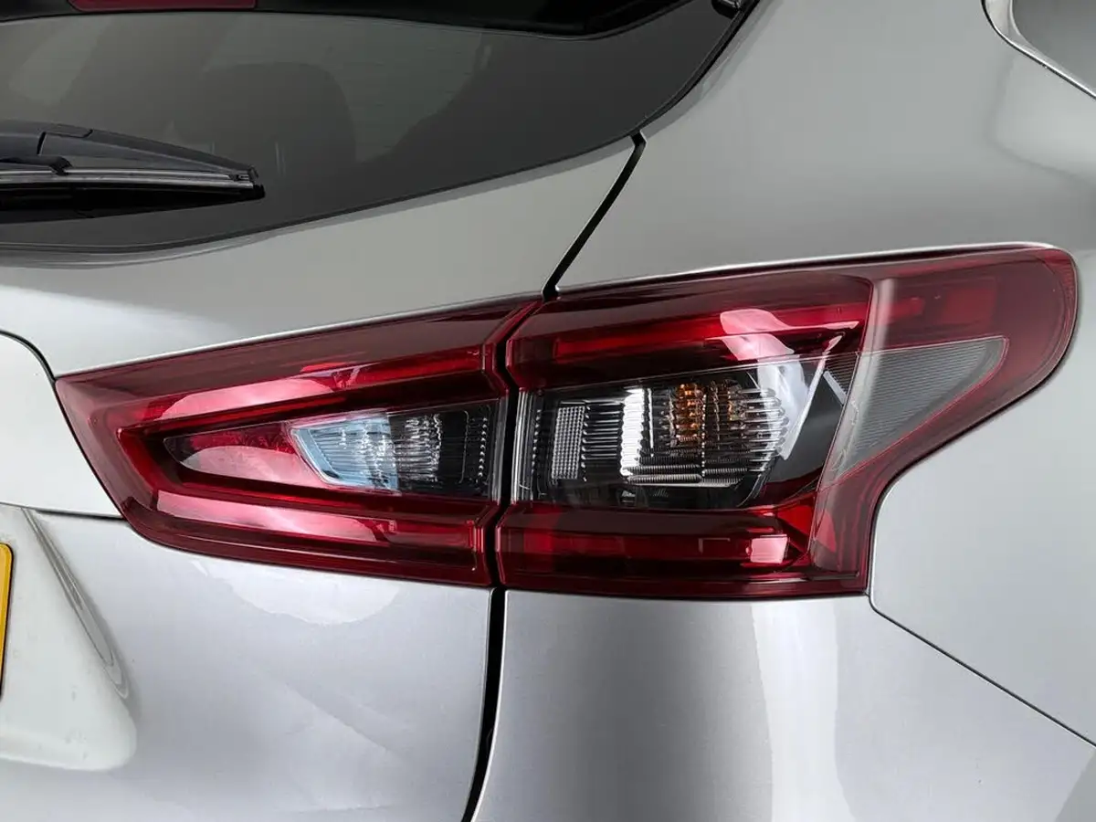 2021-nissan-qashqai-13-dig-t-n-motion-160ps-auto-big-9
