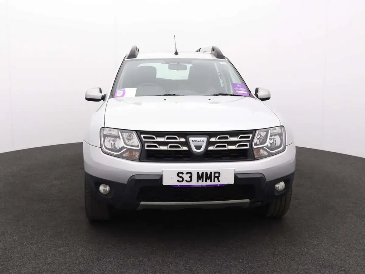 2017-dacia-duster-15dci-laureate-110bhp-ss-station-wagon-5d-auto-big-1