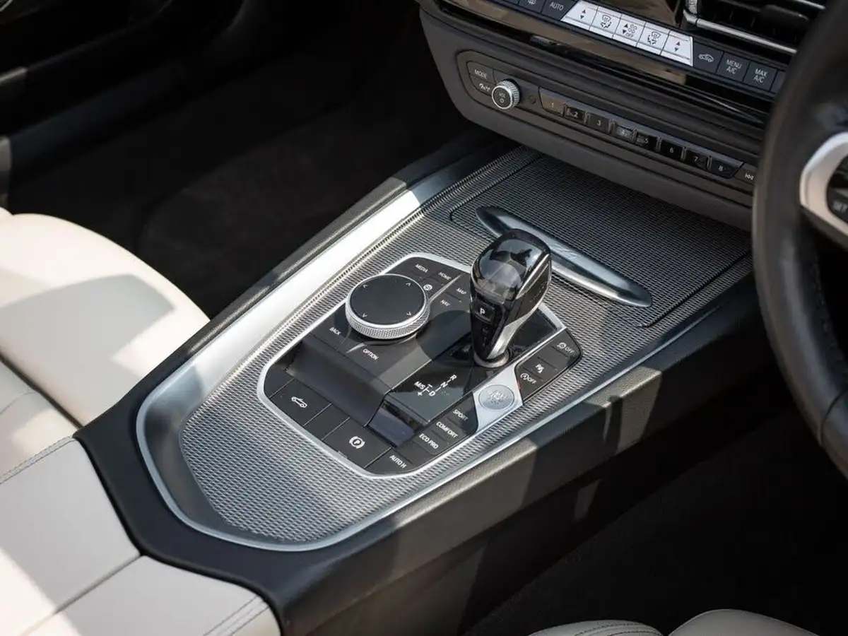 2020-bmw-z4-20-sdrive20i-m-sport-big-26