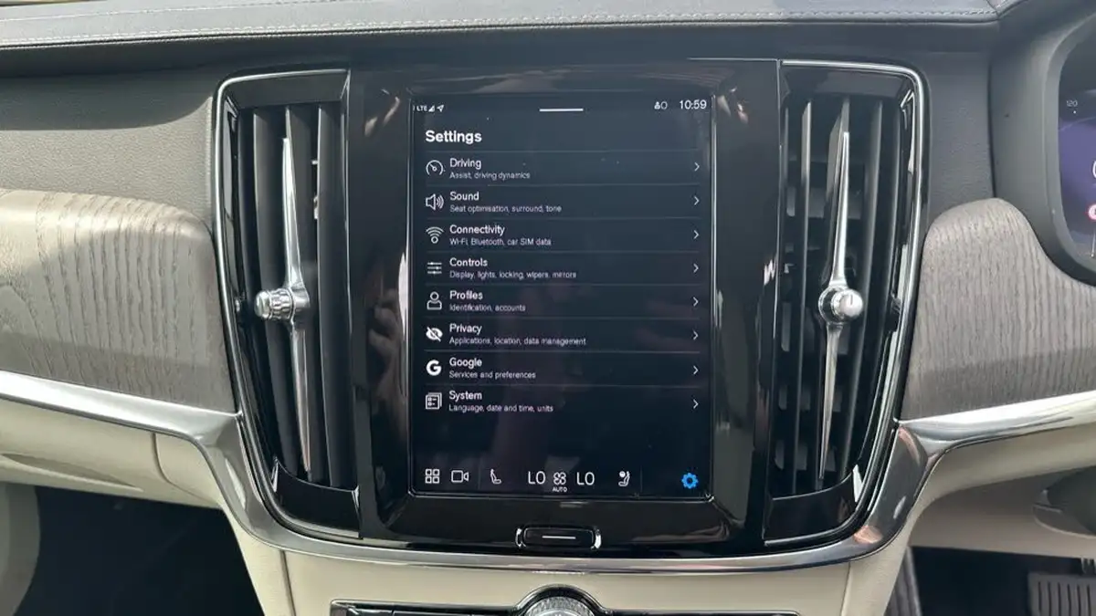2025-volvo-v90-20-t6-plus-345bhp-dark-big-15