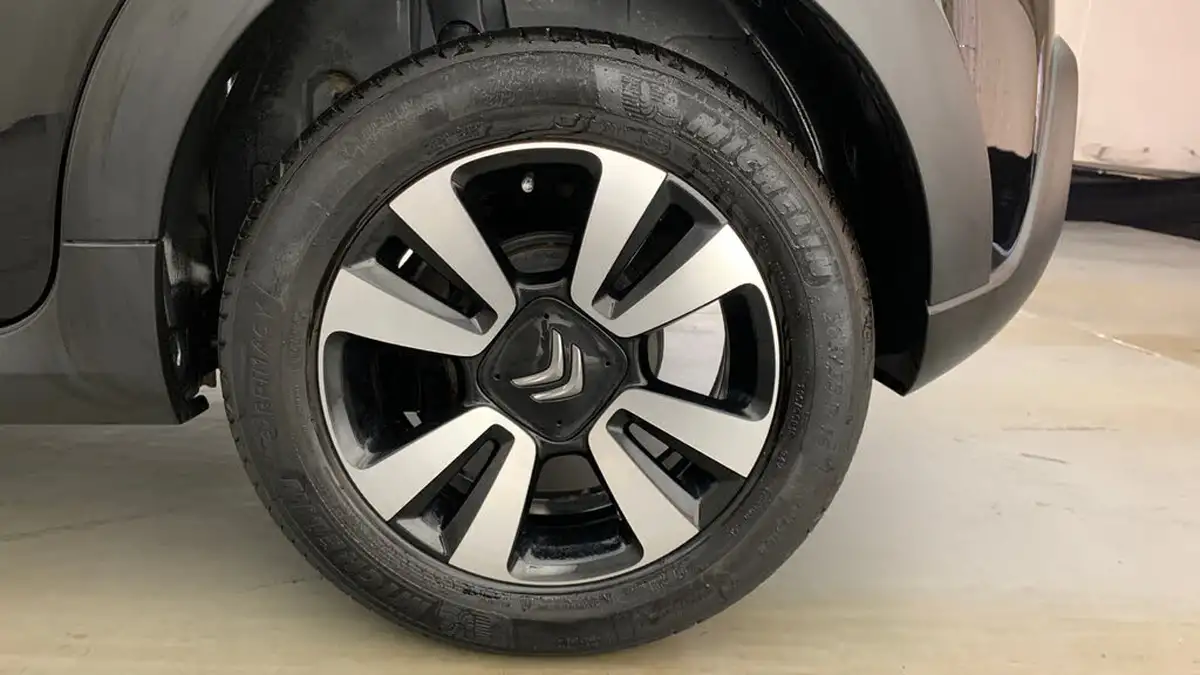 2023-citroen-c3-12-puretech-c-series-edition-83ps-ss-big-16