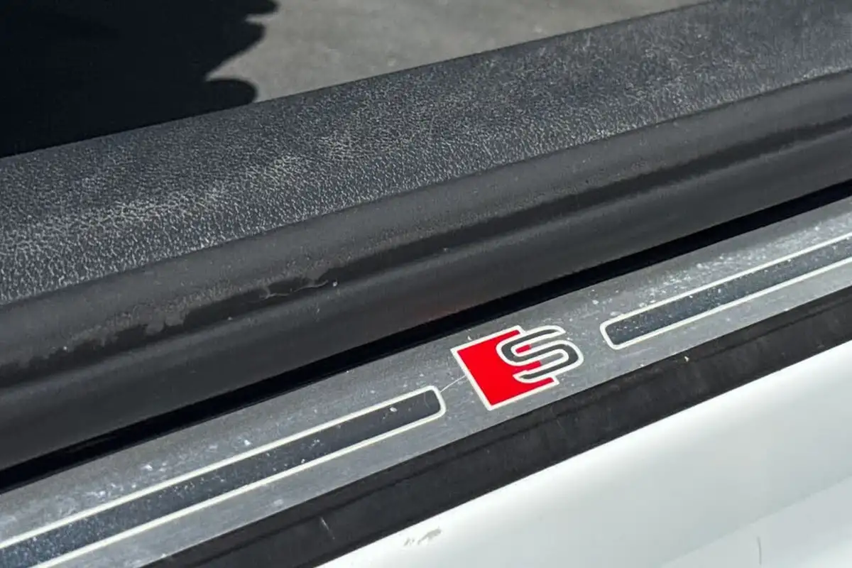 2020-audi-a4-20-35-tdi-s-line-big-36
